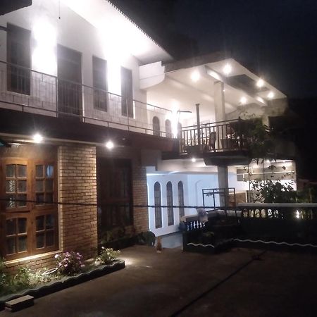 Farah Guest Inn هابيوتيل المظهر الخارجي الصورة
